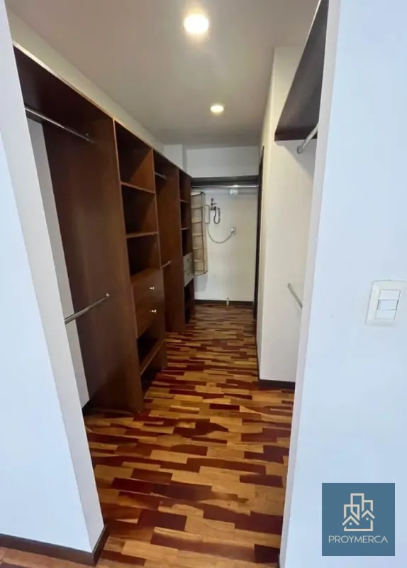 Apartamento en venta, Edificio Torre Quarto, Zona 14 - 1