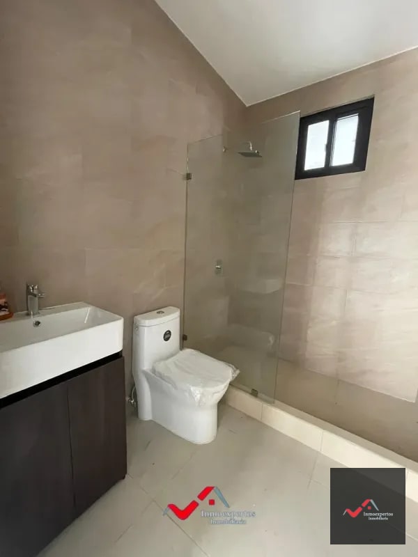 CASA EN VENTA CARRETERA CRISTO REY PIEDRA PARADA, A 3 MINUTOS DE EL PULTE Y A UN COSTADO DE APARTAMENTOS NAGANO - 3