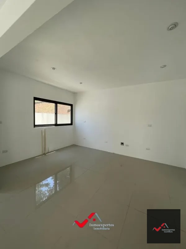 CASA EN VENTA CARRETERA CRISTO REY PIEDRA PARADA, A 3 MINUTOS DE EL PULTE Y A UN COSTADO DE APARTAMENTOS NAGANO - 7