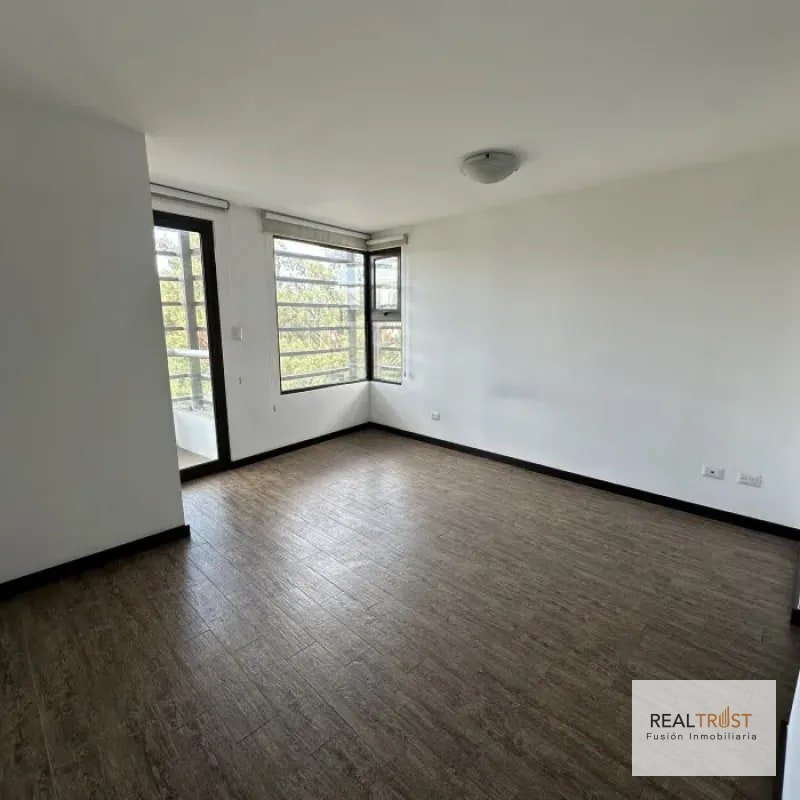 RENTO AMPLIO APARTAMENTO ZONA 15 - 2