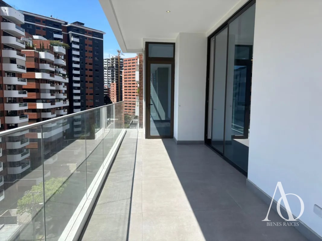 Apartamento en Alquiler / Venta Edificio Echo, zona 14 N7 / EN DIRECTO 02 T2 - 14