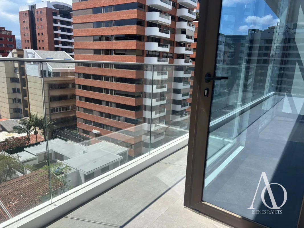 Apartamento en Alquiler / Venta Edificio Echo, zona 14 N7 / EN DIRECTO 02 T2 - 3