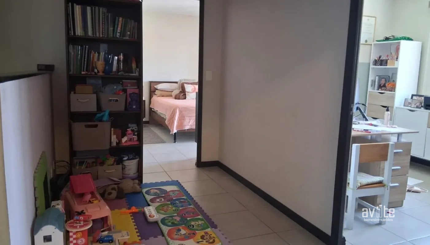 Condado Naranjo en Alameda Norte, Coruña. Q1,750,000 negociables. - 4