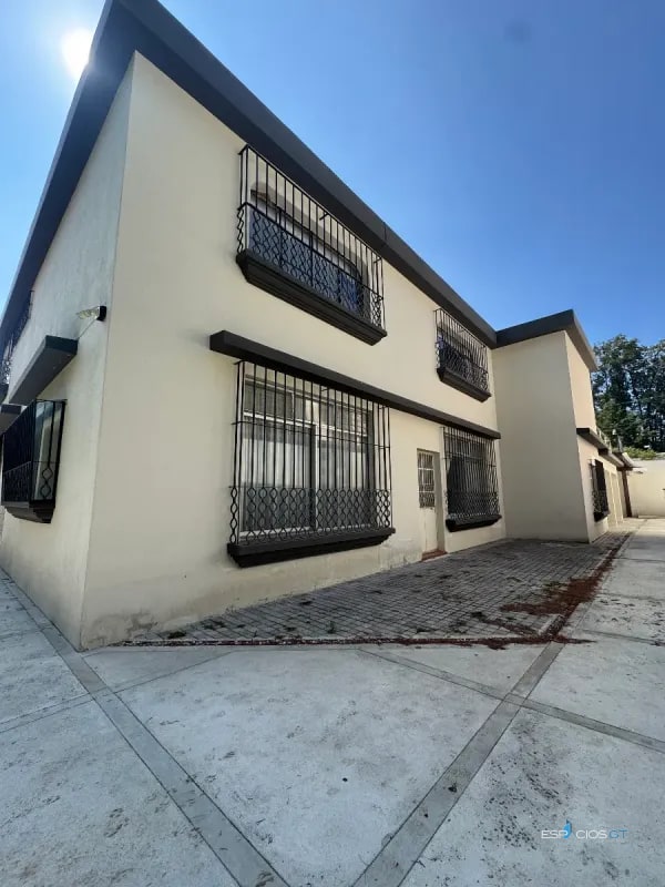 CASA EN VENTA EL SOCORRO CARRETERA A EL SALVADOR, KM. 12.7 - 13