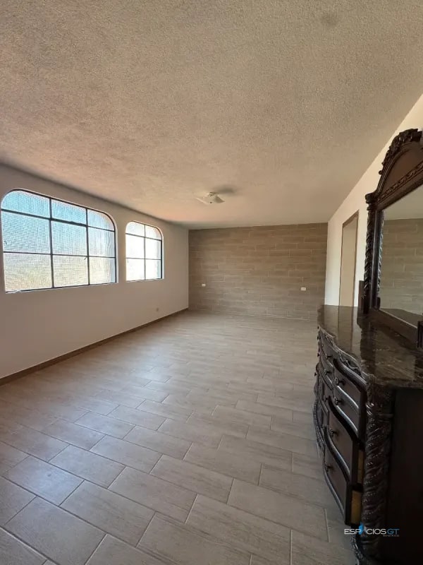 CASA EN VENTA EL SOCORRO CARRETERA A EL SALVADOR, KM. 12.7 - 7