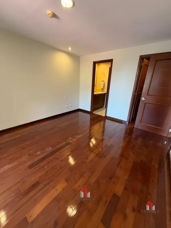 Apartamento en Renta zona 10 / Tiffany II - 8