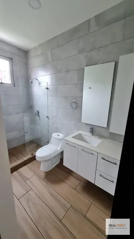 EN VENTA APARTAMENTO EN ZONA 15 VISTA HERMOSA 1, CON GARITA Y ACCESO AL PARQUE — Apartamento en Venta en Vista Hermosa I, Zona 15, Guatemala, Ciudad — foto 4 de 7