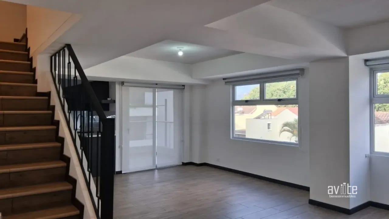 Condado Naranjo, Villa para estrenar Q1,850,000 más impuestos negociable — Apartamento en Venta en Condado Naranjo, Zona 4 Mixco, Guatemala, Ciudad — foto 3 de 7