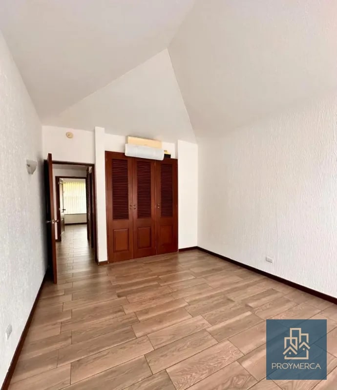 Casa en alquiler, Residencial Elgin II, Zona 13 - 10