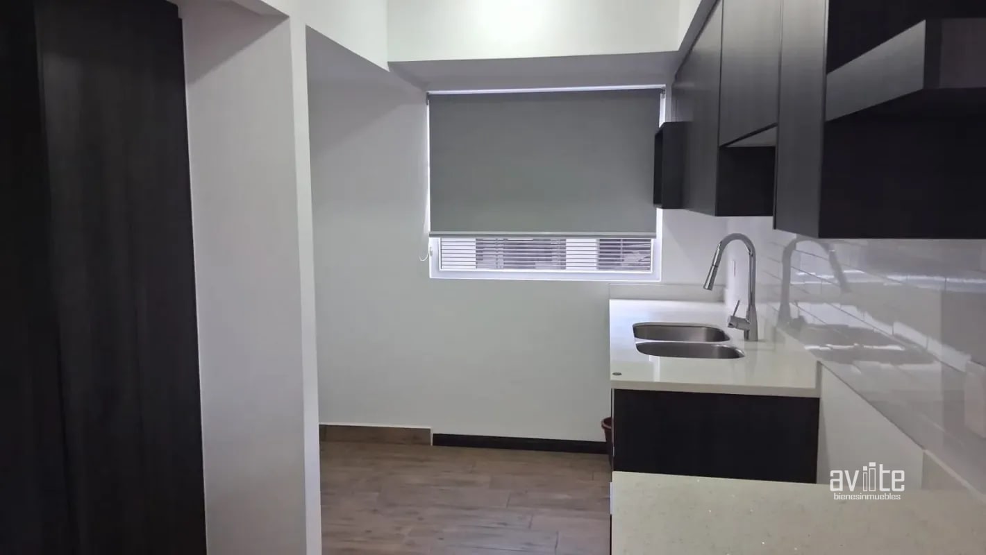 Condado Naranjo, Villa para estrenar Q1,850,000 más impuestos negociable - 3