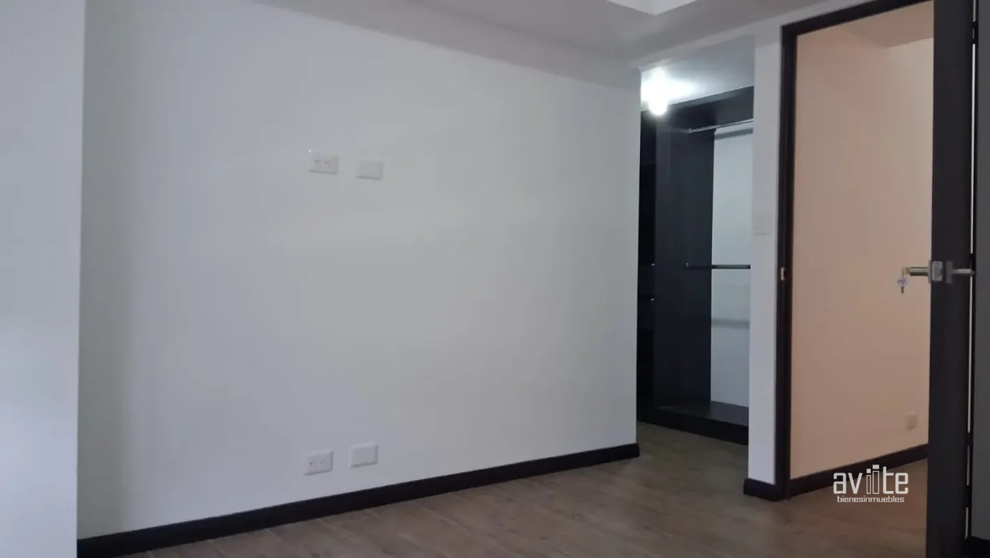 Condado Naranjo, Villa para estrenar Q1,850,000 más impuestos negociable - 6