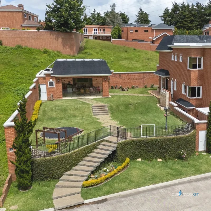 CASA EN VENTA CON DOBLE TERRENO KM. 16.5 CARRETERA A EL SALVADOR BUENAFUENTE - 2