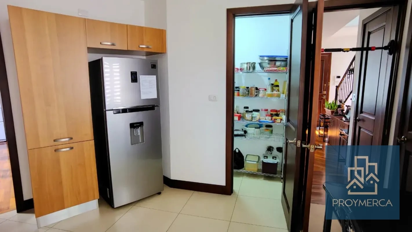Casa en Venta, Condominio Pasaje Oakland , Zona 10 - 12