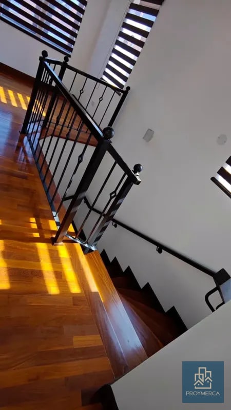 Casa en Venta, Condominio Pasaje Oakland , Zona 10 - 3