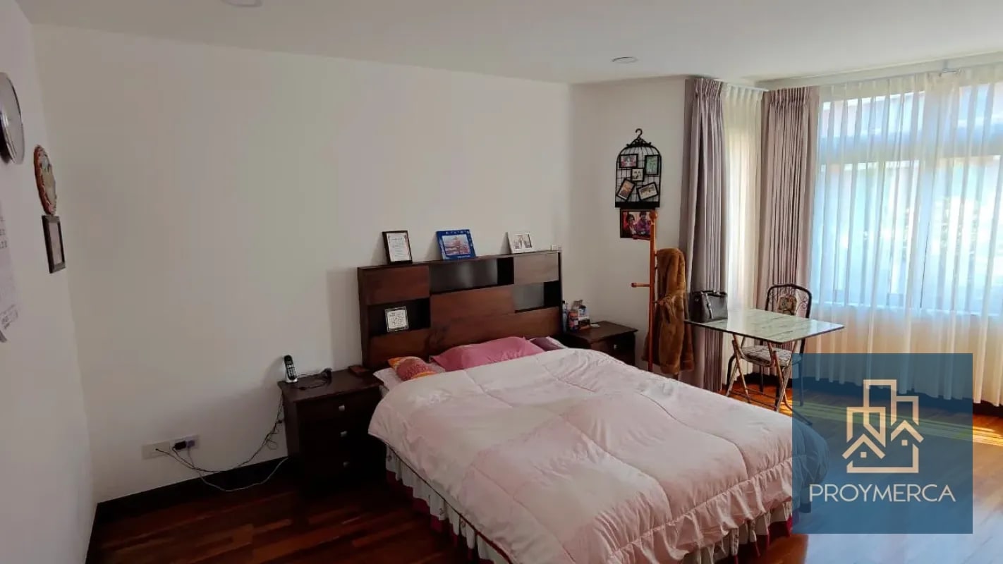 Casa en Venta, Condominio Pasaje Oakland , Zona 10 - 1