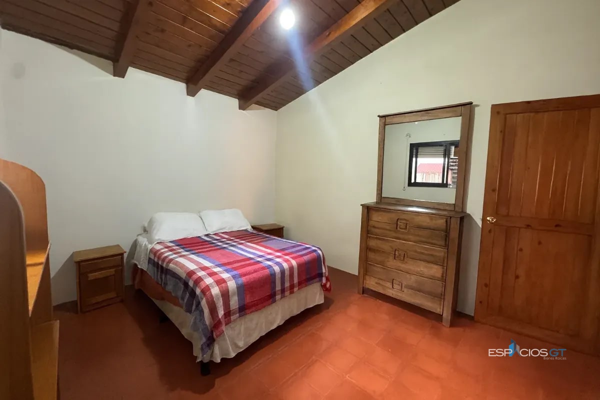 CASA EN VENTA ZONA 12 VILLASOL 1 NIVEL - 4