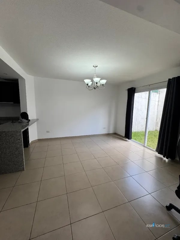 CASA EN VENTA KM. 19 CARRETERA A EL SALVADOR PARAJES VERMONT - 4
