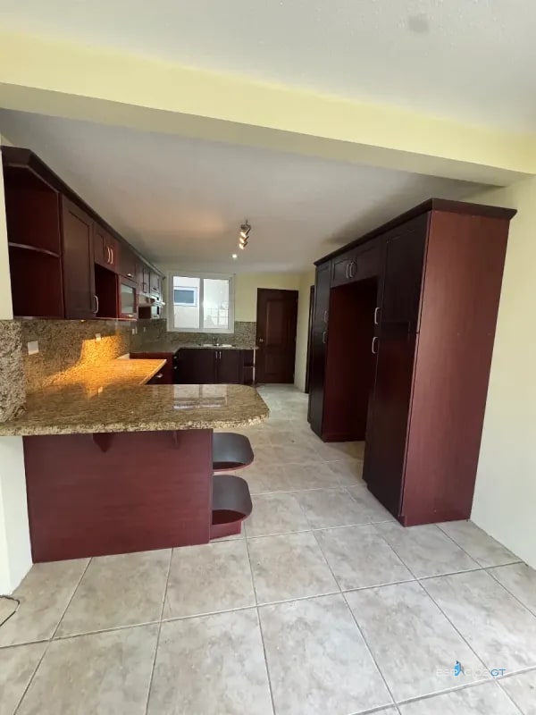✨CASA EN VENTA – KM. 21 CARRETERA A FRAIJANES, VILLAS DE ENTREVERDES, CES. - 10