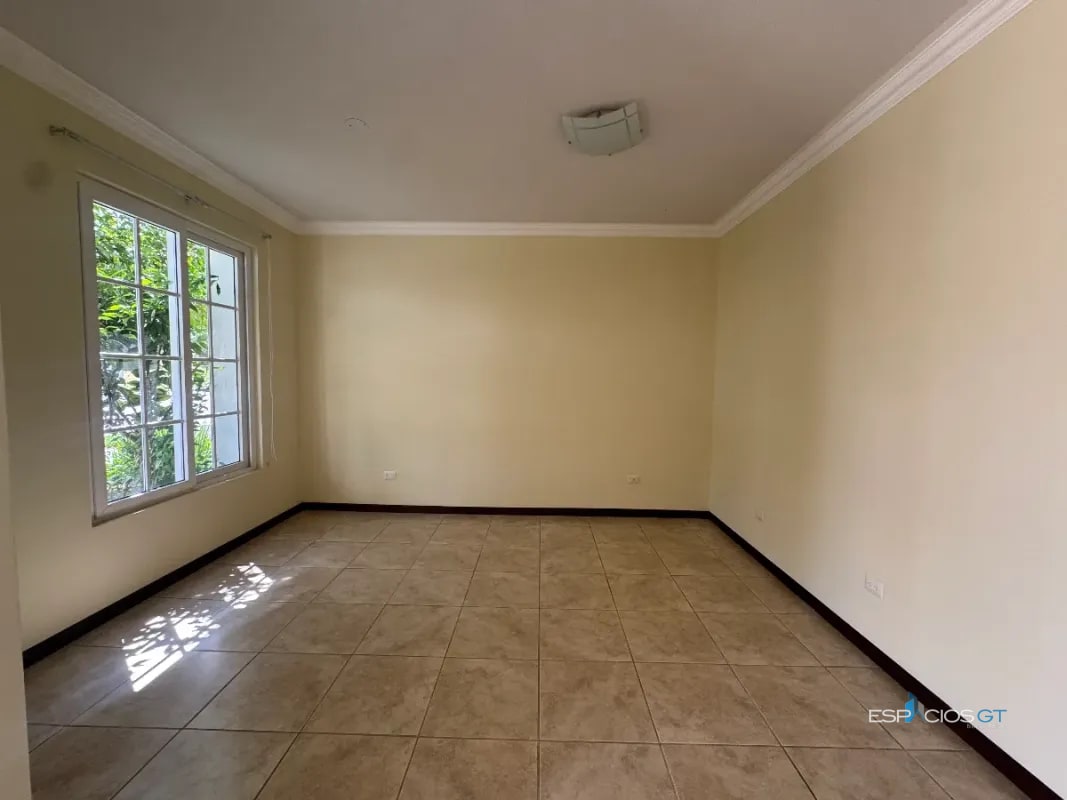 ✨CASA EN VENTA – KM. 21 CARRETERA A FRAIJANES, VILLAS DE ENTREVERDES, CES. - 4