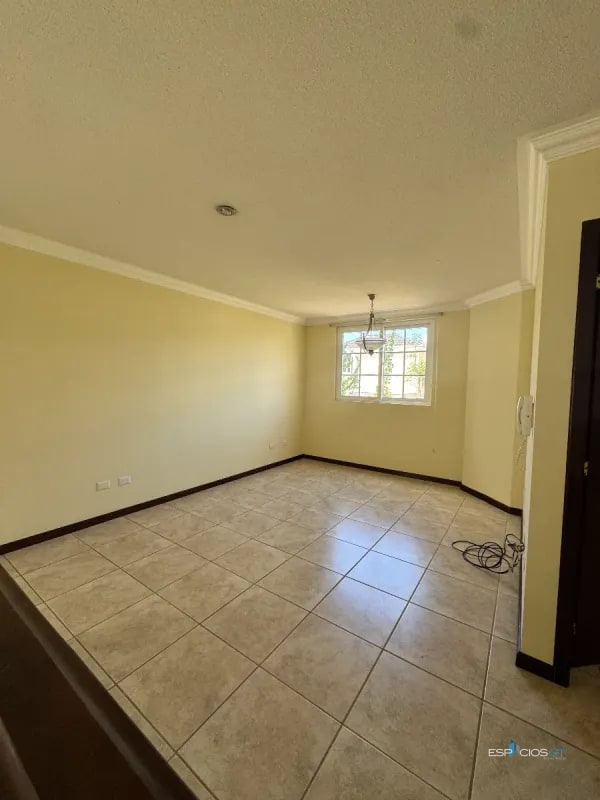 ✨CASA EN VENTA – KM. 21 CARRETERA A FRAIJANES, VILLAS DE ENTREVERDES, CES. - 3
