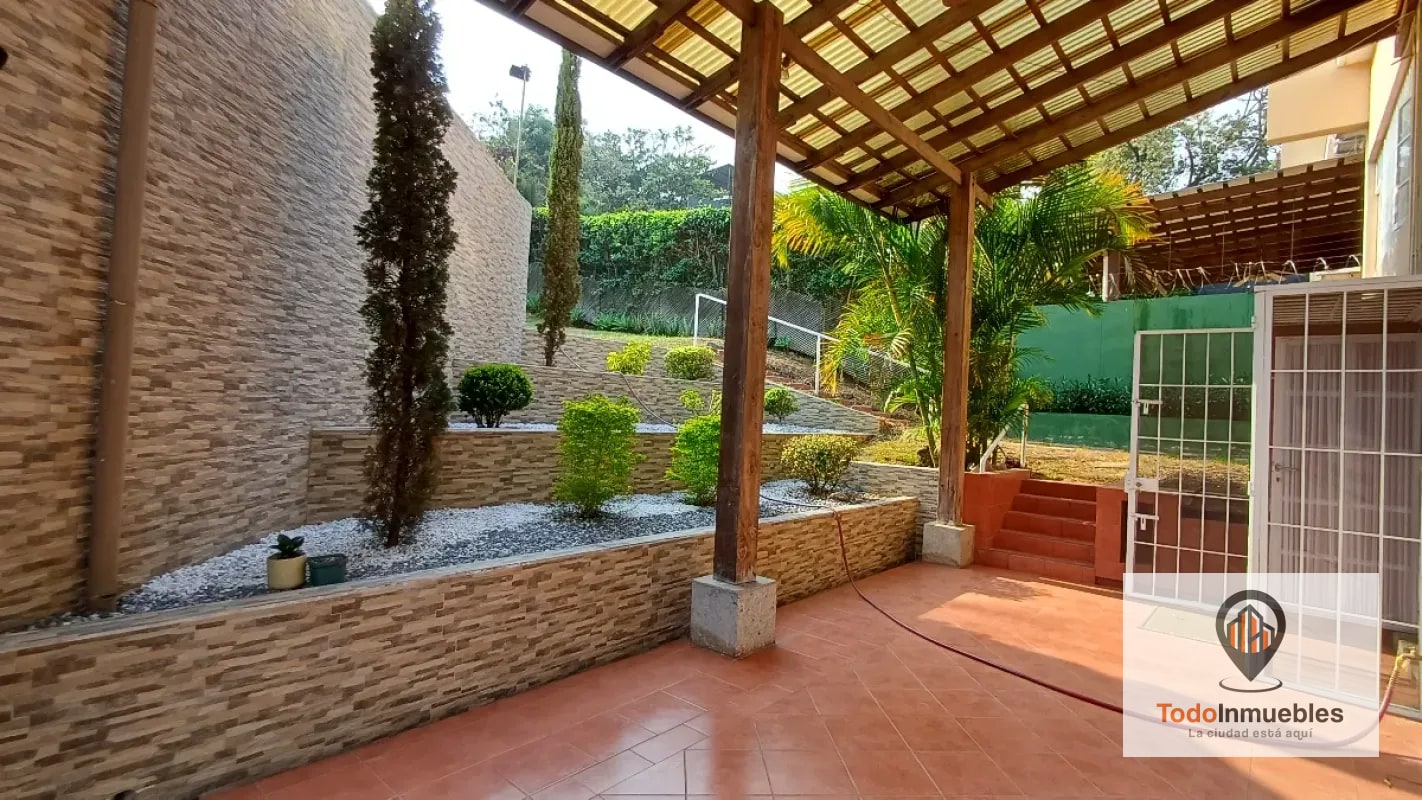 Casa Remodelada en Renta en Elgin 2 zona 13 - 12