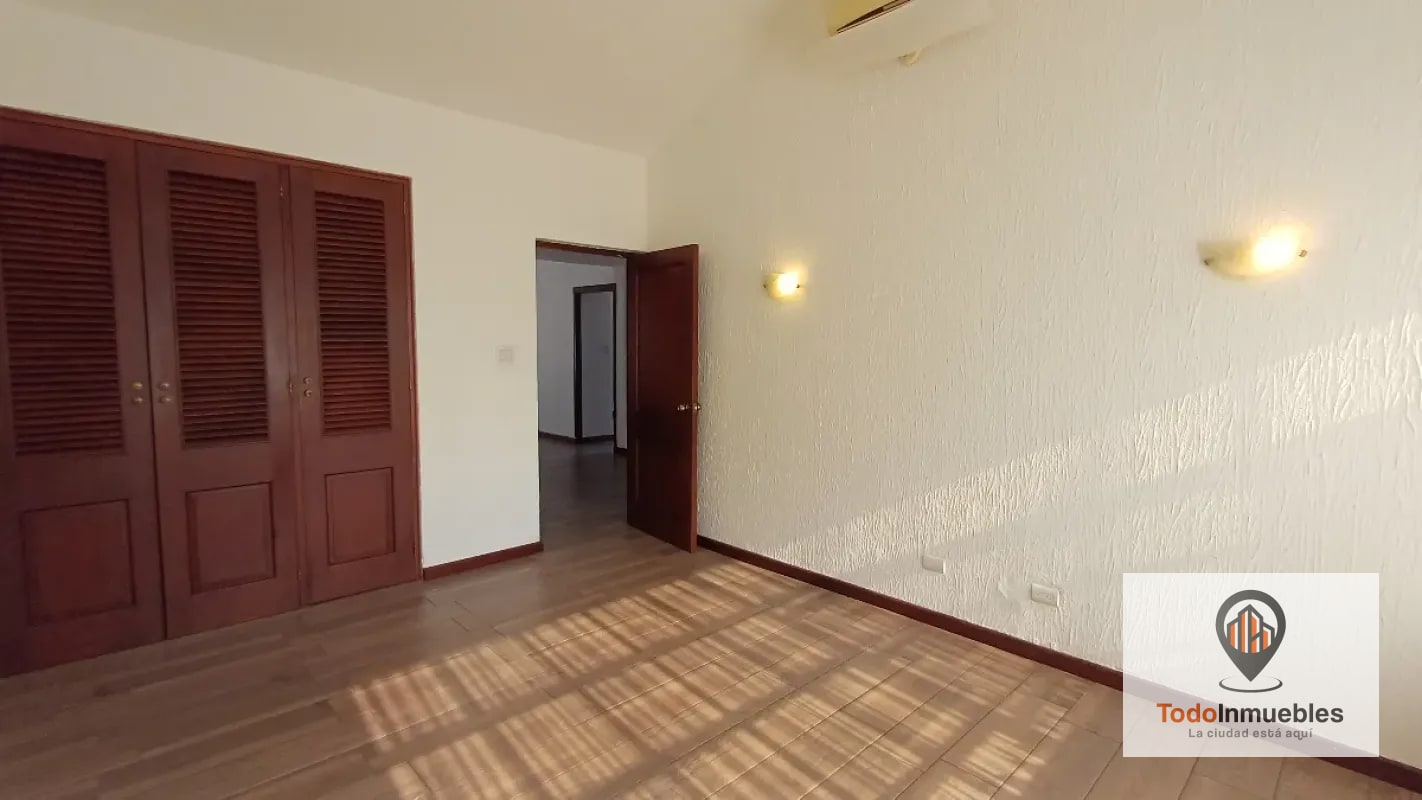 Casa Remodelada en Renta en Elgin 2 zona 13 - 6