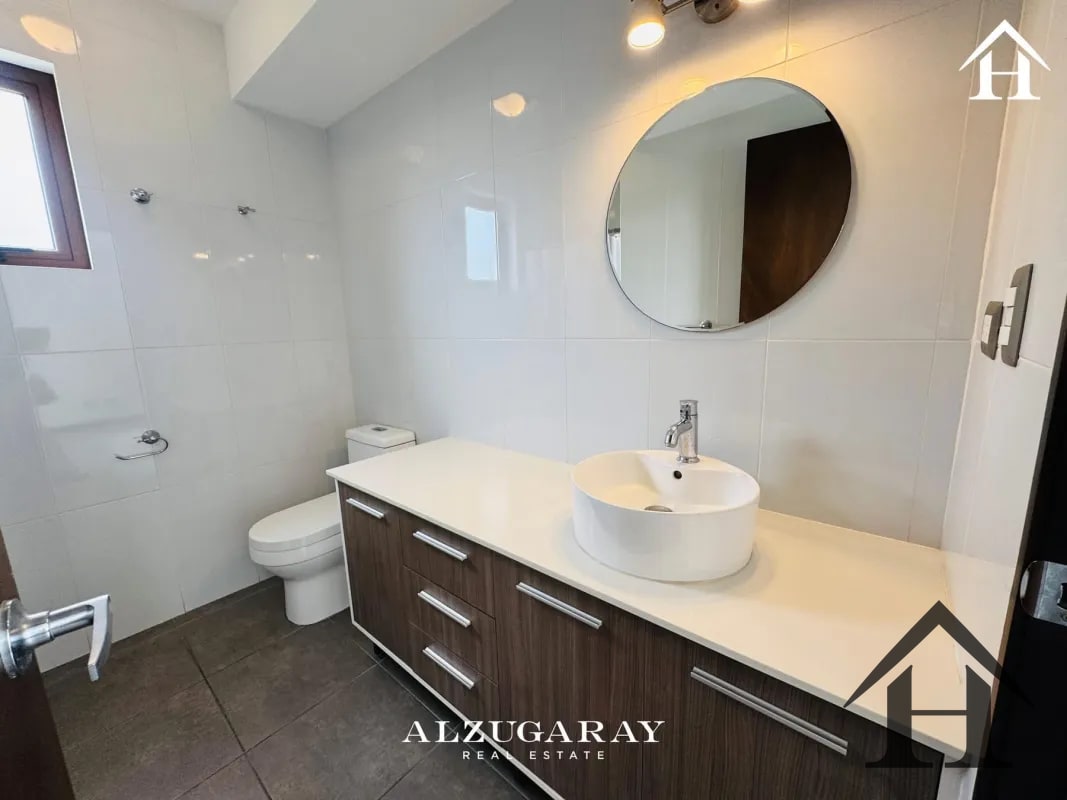 Apartamento con balcón, nivel alto, San Isidro 2021 zona 16 - 5
