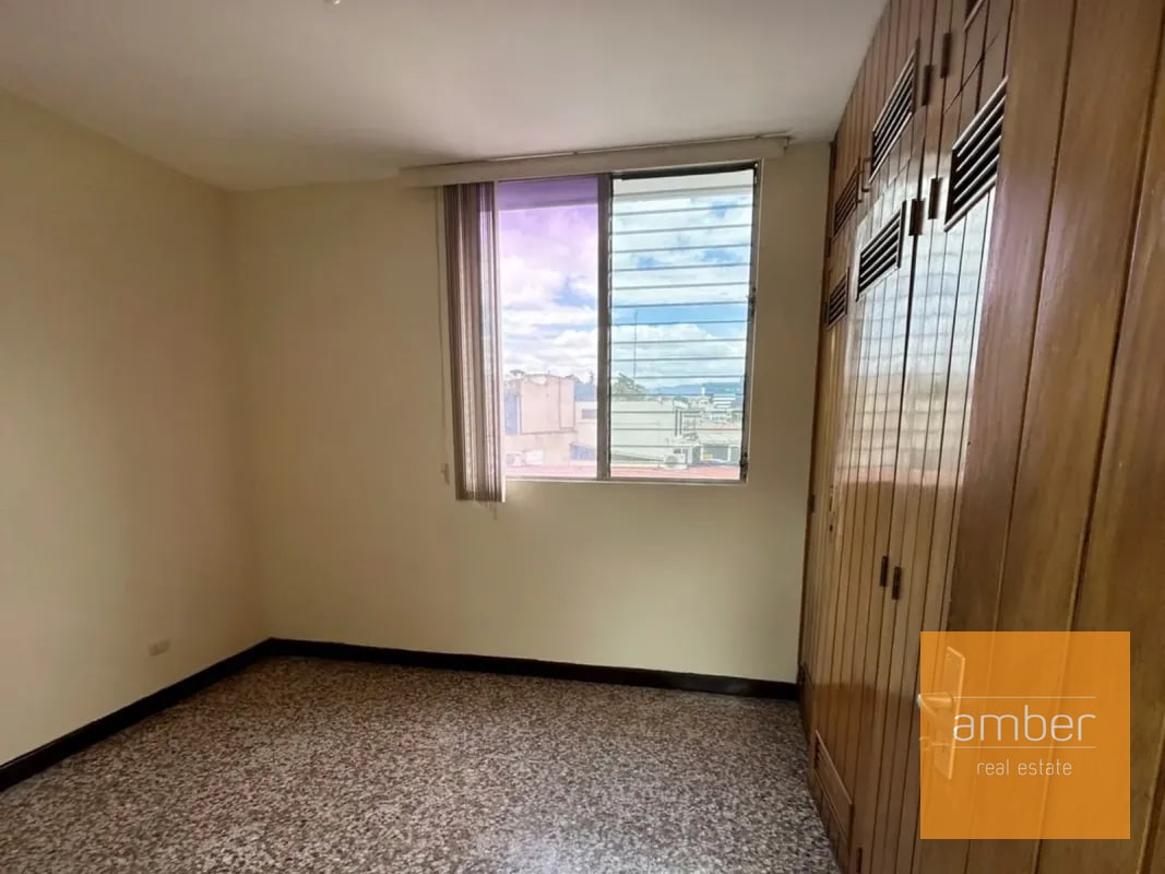 Casa para oficinas en zona 10 - 7