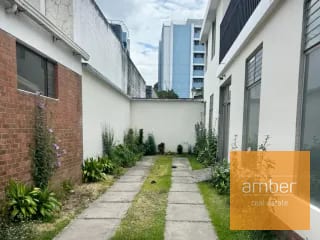 Casa para oficinas en zona 10 — Casa en Alquiler en Zona 10, Guatemala, Ciudad — miniatura 2 de 9