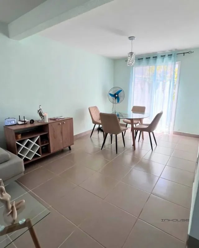 CASA EN VENTA EN VILLA NUEVA, DENTRO DE GARITA. - 5