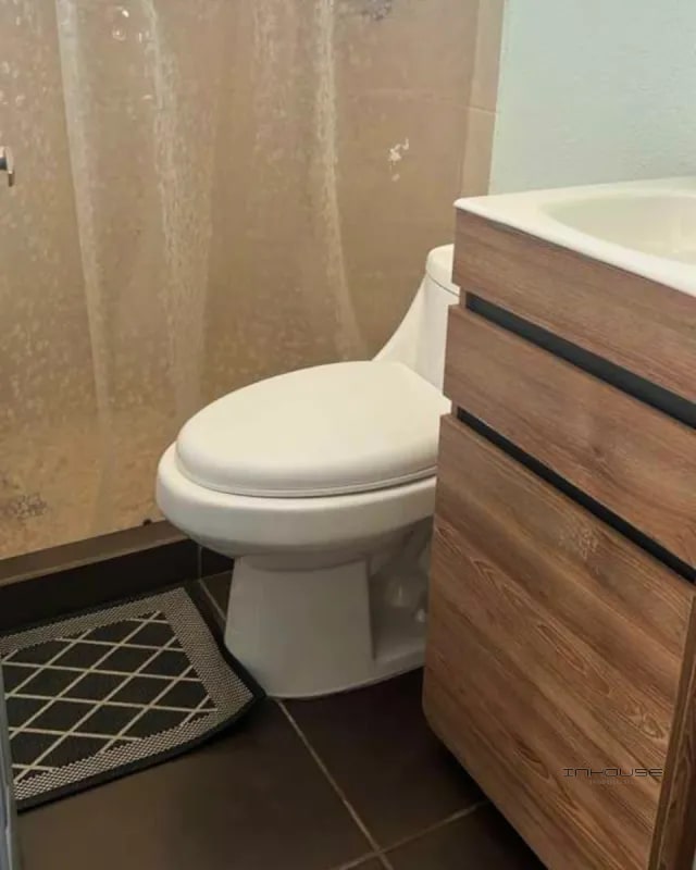 CASA EN VENTA EN VILLA NUEVA, DENTRO DE GARITA. - 2