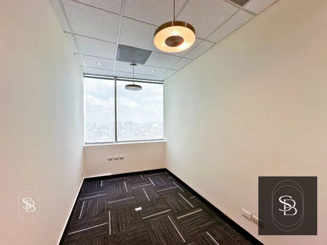 Oficina en renta – Zona Pradera, Torre 3, Blvd. Los Próceres Zona 10 - 7