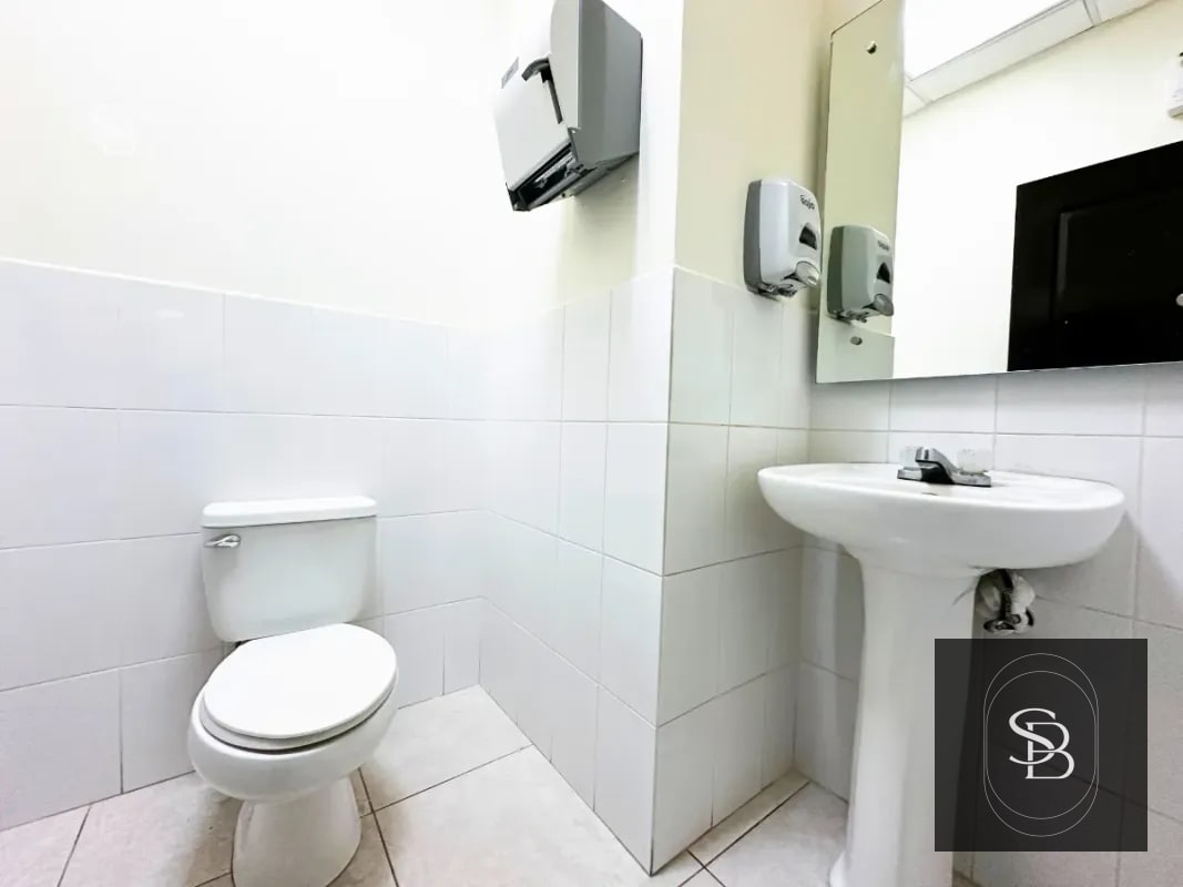 Oficina en renta – Zona Pradera, Torre 3, Blvd. Los Próceres Zona 10 - 2