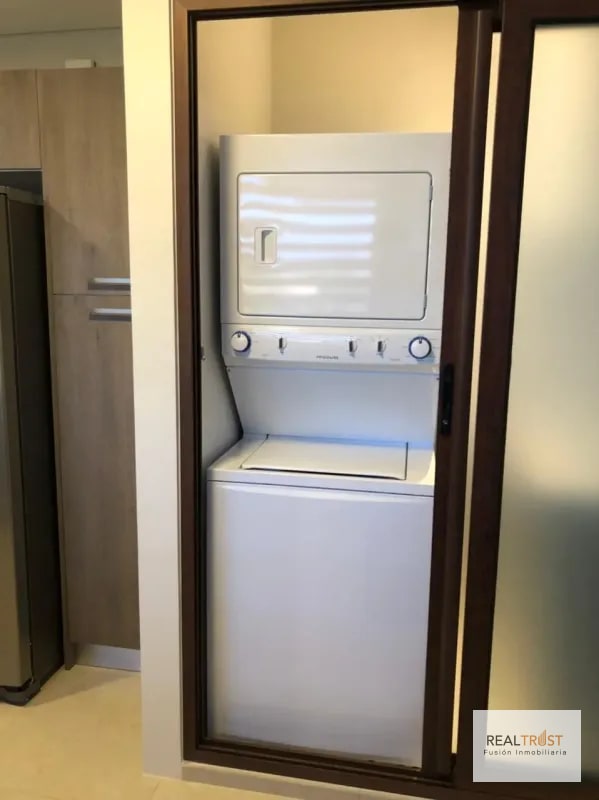 En renta apartamento amueblado en el Edificio Santa Ines: - 11