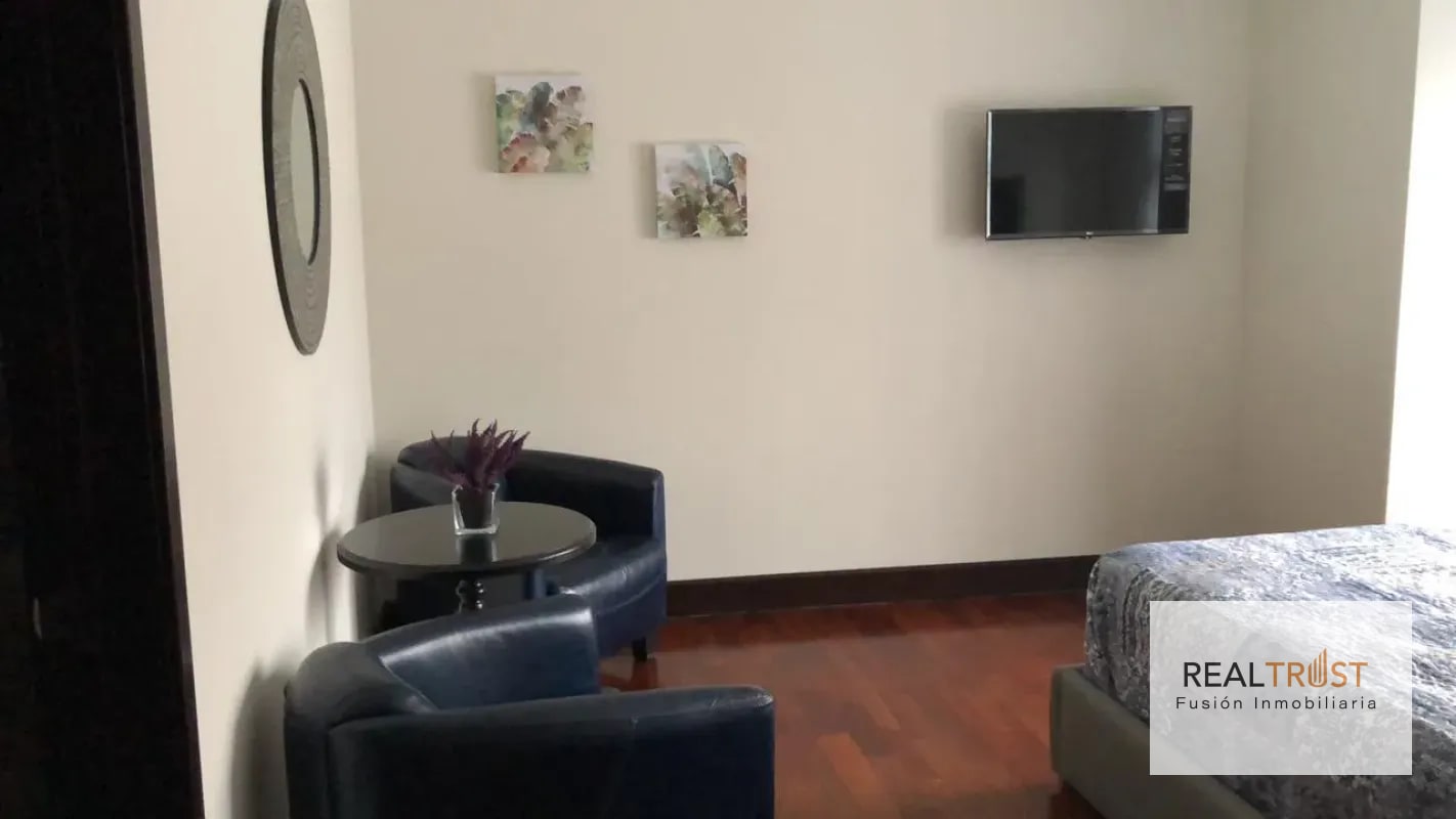 En renta apartamento amueblado en el Edificio Santa Ines: - 6
