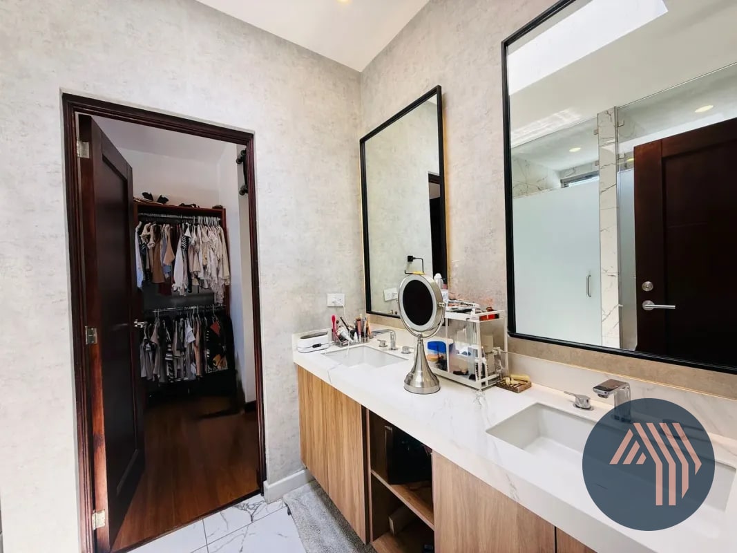 VENTA DE HERMOSA CASA EN CONDOMINIO - VISTA HERMOSA 2, ZONA 15 — Casa en Venta en Vista Hermosa II, Zona 15, Guatemala, Ciudad — foto 15 de 17