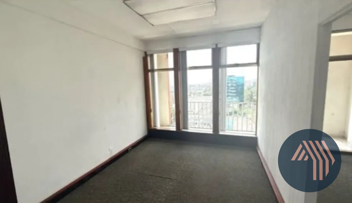 ALQUILER DE OFICINA 154MT2 - EDIFICIO REAL REFORMA, ZONA 9 - 10