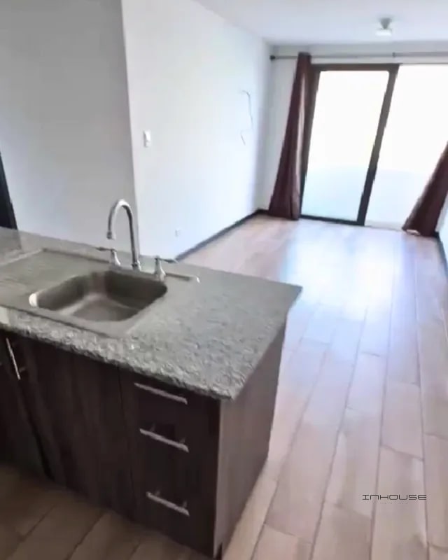 APARTAMENTO EN RENTA ZONA 12 PETAPOLIS, EN NIVEL ALTO - 2