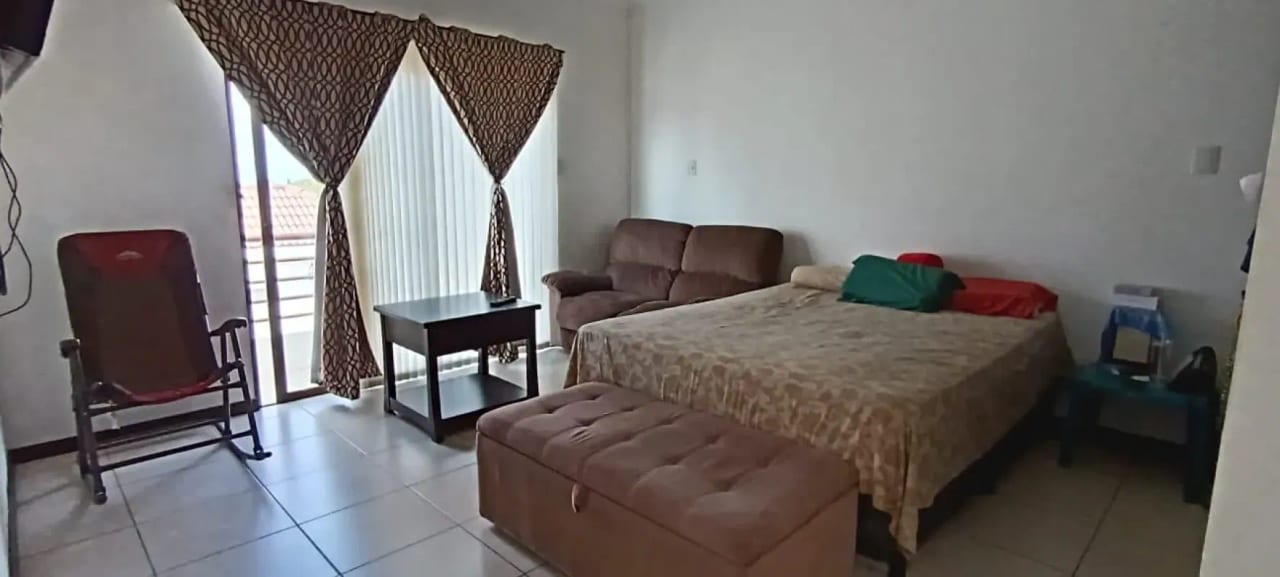 CASA EN VENTA CONDOMINIO VISTAS DE SAN ISIDRO ZONA 16 — Casa en Venta en Zona 16, Guatemala, Ciudad — foto 2 de 5