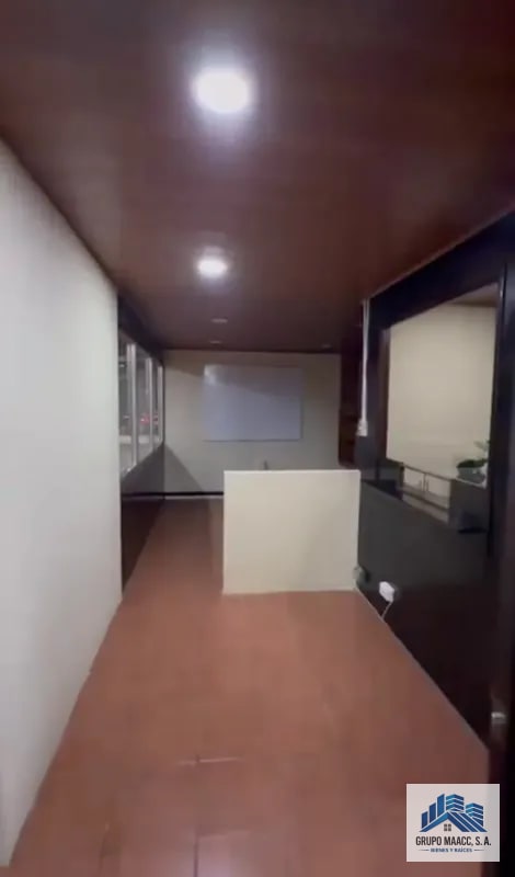 VENDO OFICINA EDIFICIO REFORMA MONTUFAR - 7