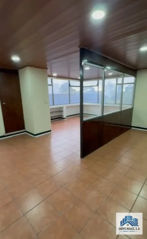 VENDO OFICINA EDIFICIO REFORMA MONTUFAR - 3