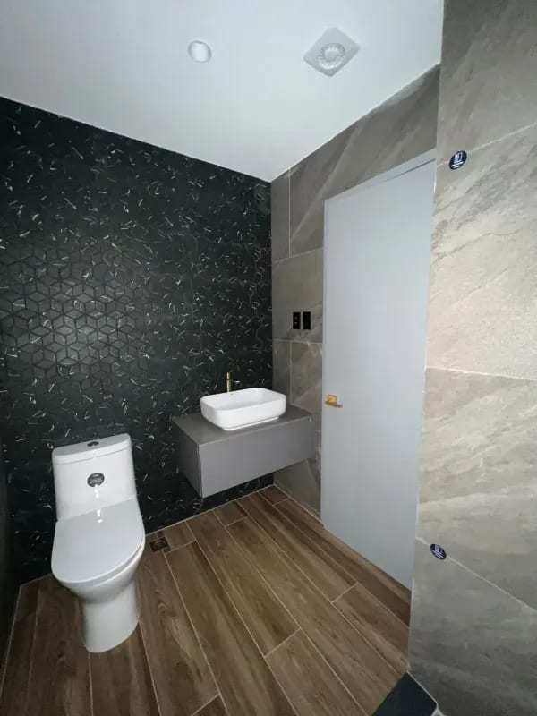 ATARAH /APARTAMENTO EN RENTA DE 2 HABITACIONES Y 1 PARQUEO — Apartamento en Alquiler en Atarah, Zona 10, Guatemala, Ciudad — foto 8 de 17