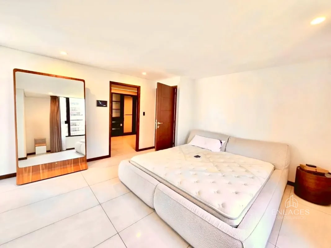 Zona 14 • Apartamento en Renta • Reserva 5ta Avenida - 10