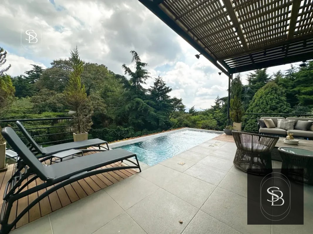 Casa en Venta - Las Tinajas, Santa Catarina Pinula. - 1